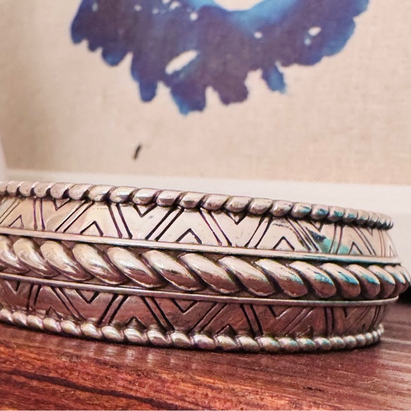 Brighton Retired Africa Stories Silver Bangle Bracelet- rare